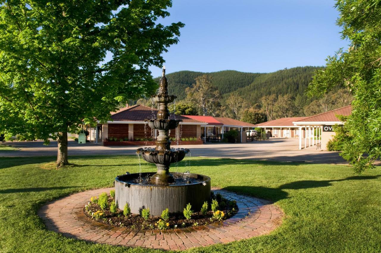 Ovens Valley Motor Inn Bright Eksteriør billede