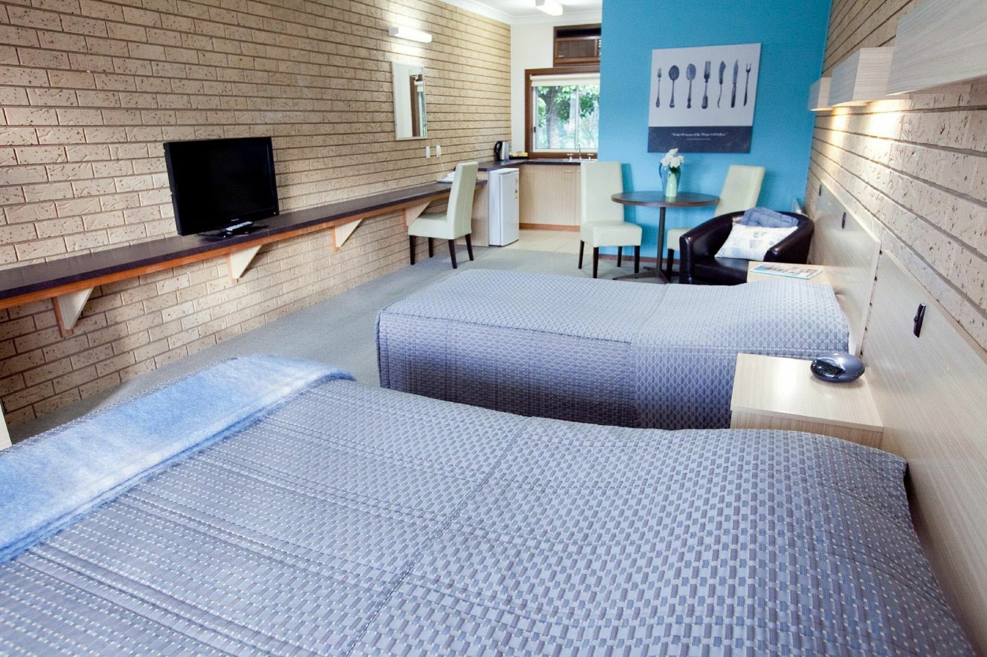 Ovens Valley Motor Inn Bright Eksteriør billede